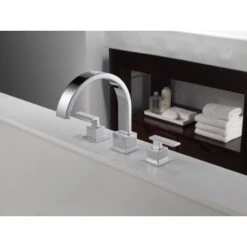 Delta Vero Deck Mounted Roman Tub Filler Trim -Bathroom Sales Store delta t2753 installed tub filler in chrome 308