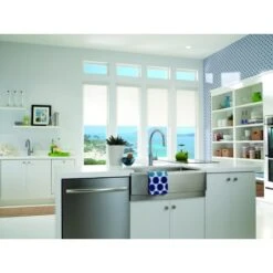 Delta Trinsic Pull-Down Kitchen Faucet With On/Off Touch Activation, Magnetic Docking Spray Head, And Soap/Lotion Dispenser - Includes Lifetime Warranty (5 Year On Electronic Parts) -Bathroom Sales Store delta 9159t dst application shot 441