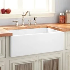 Mitzy 30" Single Basin Fireclay Reversible Farmhouse Sink With Smooth Apron